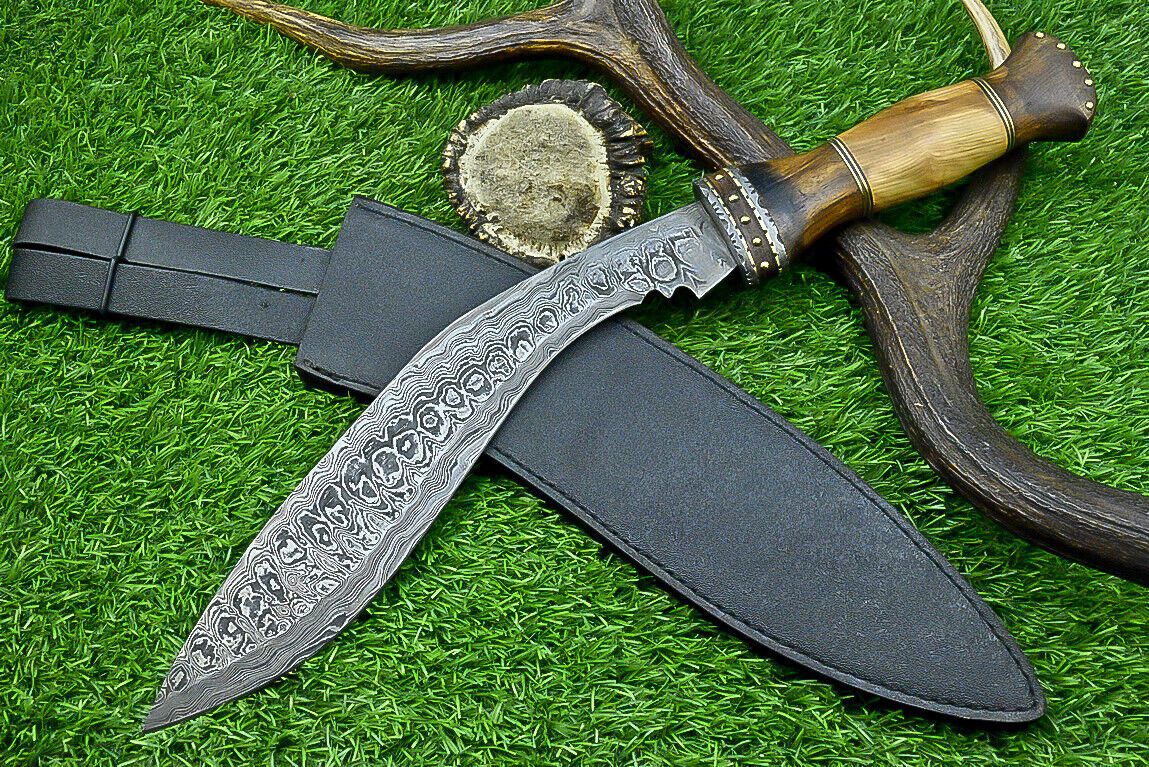 17 Inch Custom Forged Damascus Steel Bowie Knife with Natural Wood Handle