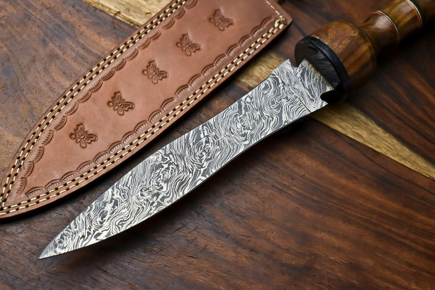 13" Damascus Dagger Bowie Knife – Walnut Wood Handle