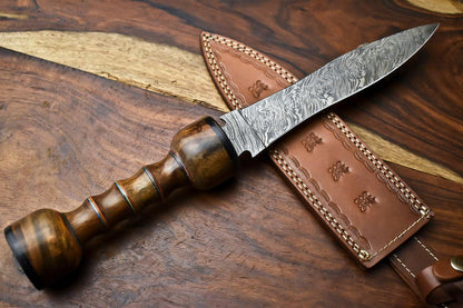 13" Damascus Dagger Bowie Knife – Walnut Wood Handle