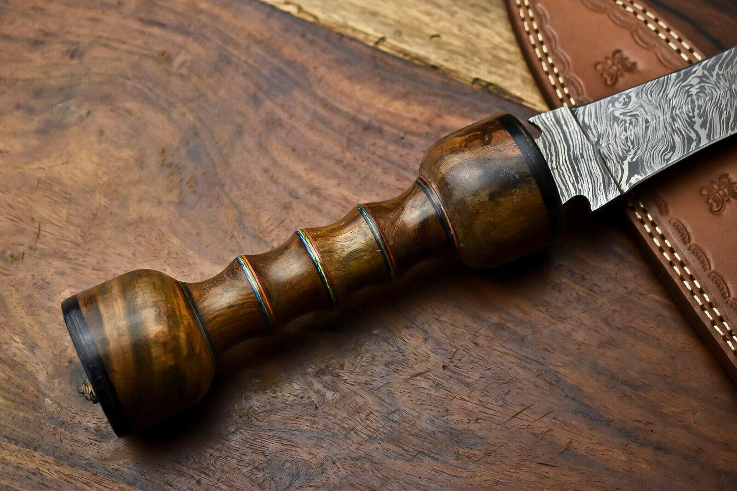 13" Damascus Dagger Bowie Knife – Walnut Wood Handle