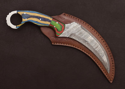 Custom Handmade Damascus Karambit Damascus Steel Hunting Knife with Wood Handle