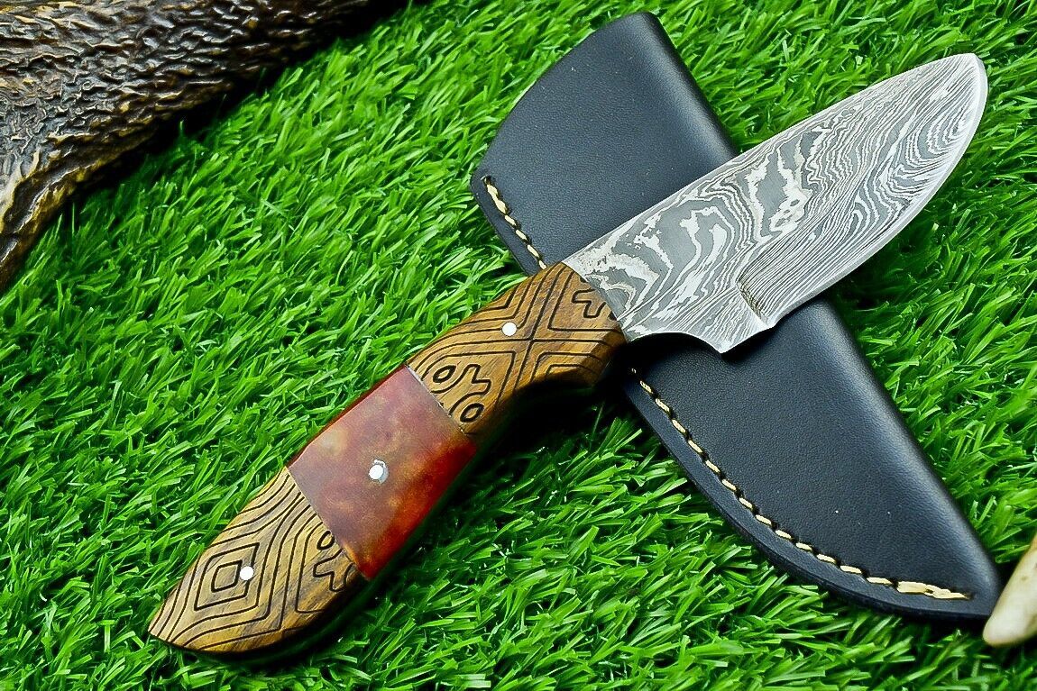 8 Inch Custom Damascus Bowie Hunting Knife with Resin and Wood Handle