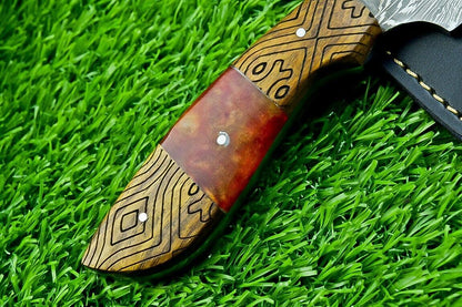 8 Inch Custom Damascus Bowie Hunting Knife with Resin and Wood Handle