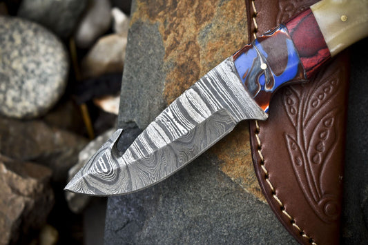 Hand Crafted 9 Inch Skinner Knife w/Gut Hook Twist Damascus Bone Tactical w/ Leather Sheath