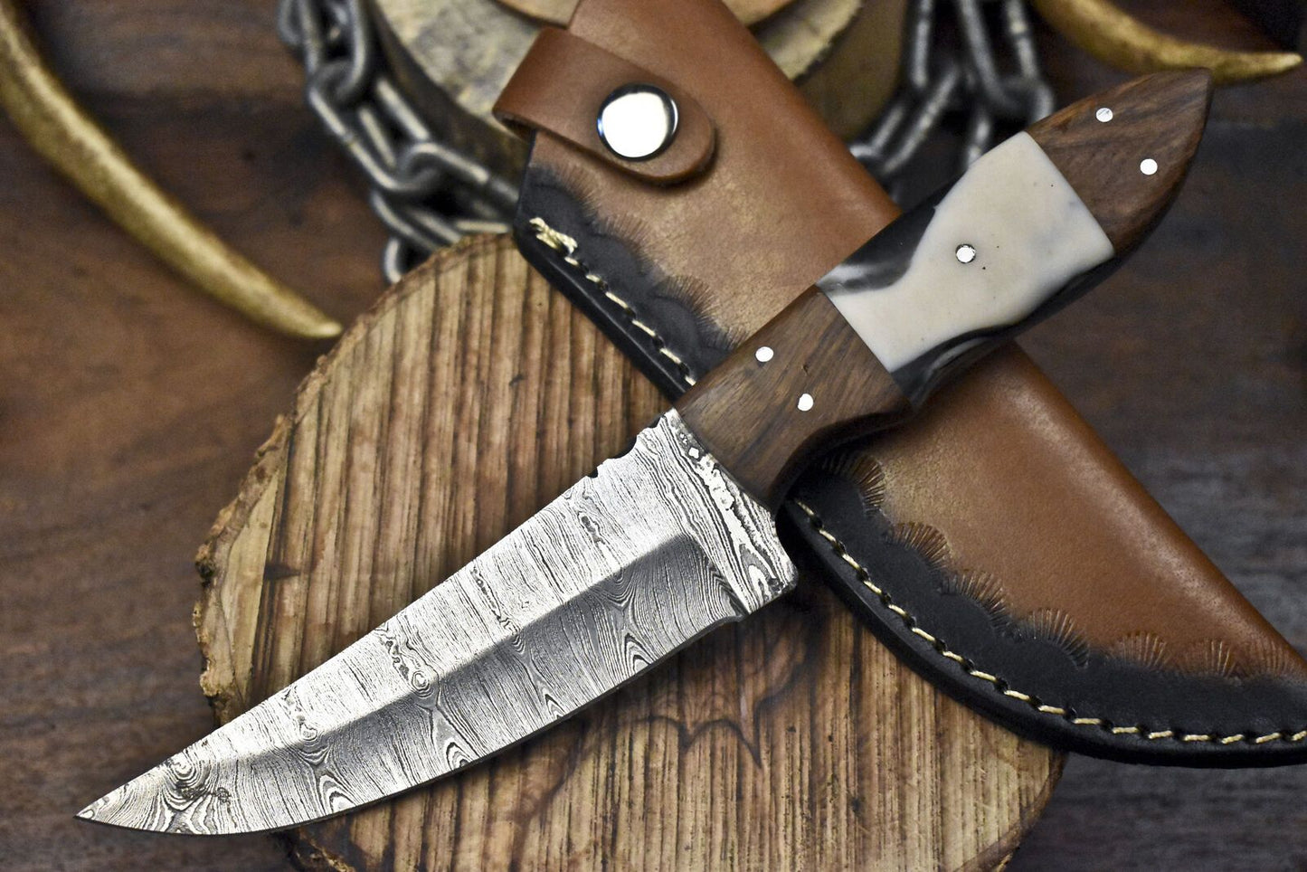 Edge Forged Twist Damascus Skinner Knife with Corian Handle and Wooden Bolster – Custom EDC Hunting Knife