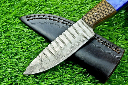 8" Heritage Forge Damascus Steel Bowie Knife – Full Tang Blade & Resin-Wood Handle