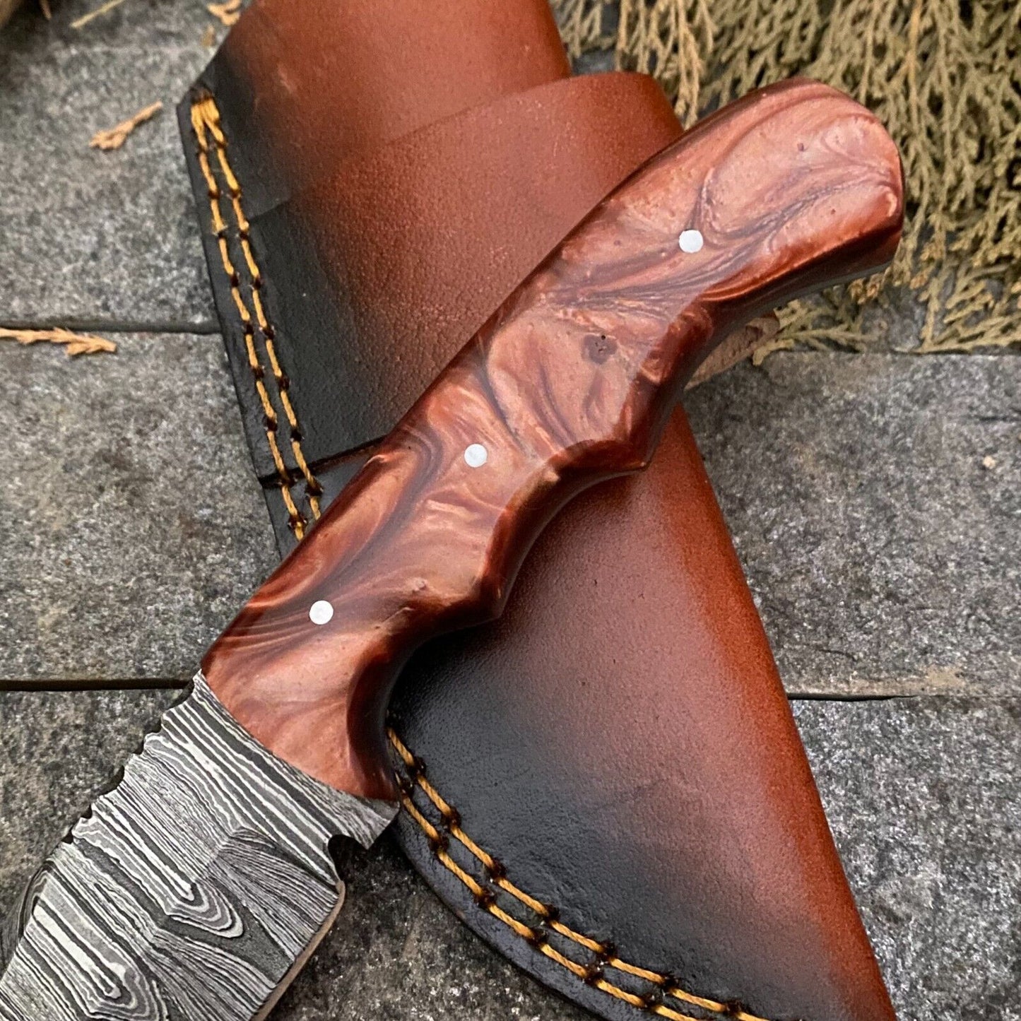Heritage Forge 8 Inch Handmade Damascus Steel Skinner Knife with Resin Handle and Leather Sheath