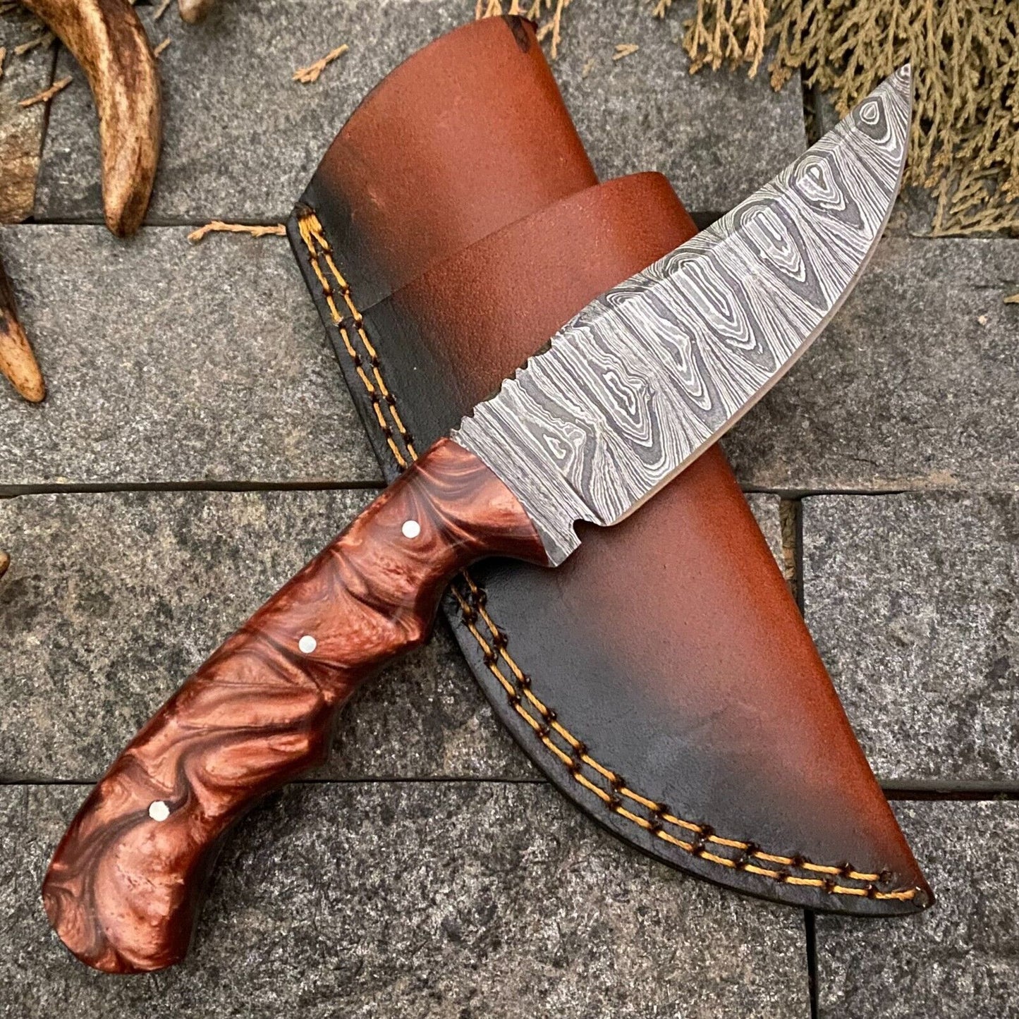 Heritage Forge 8 Inch Handmade Damascus Steel Skinner Knife with Resin Handle and Leather Sheath