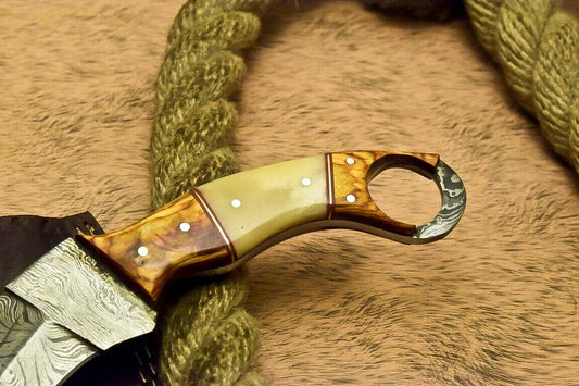 Handmade Damascus Karambit Damascus Steel Hunting Knife With Wood and Bone Handle