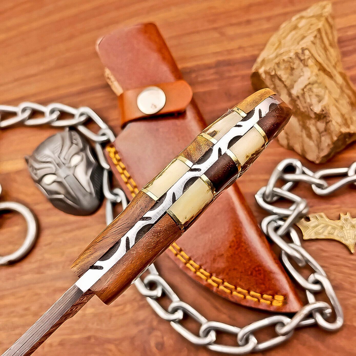8" Custom Damascus Bowie Knife – Stag Horn & Wood Handle