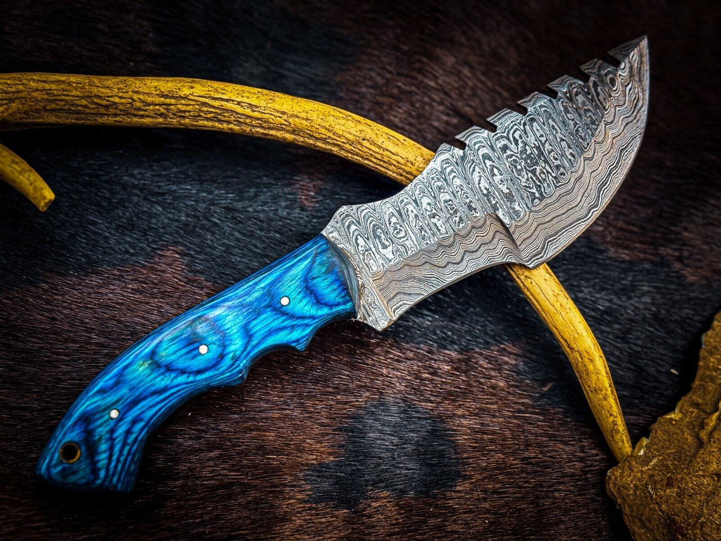 Custom Handmade Skinner Hunting Knife D2 Tool Steel with Camel Bone Handle and Leather Sheath
