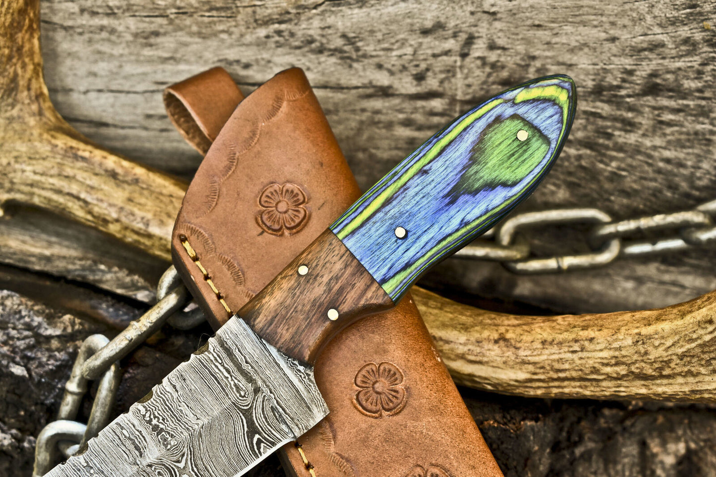 Custom Twist Damascus Skinner Knife with Hardwood Handle – 9 Inch Hunting and Fishing Knife
