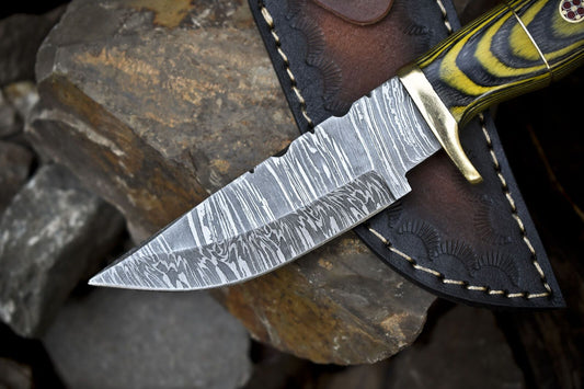 Twist Damascus Skinner Knife with Hardwood Handle and Brass Guard – Custom Handmade Hunting Blade