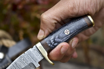 Forged Skinner Knife Damascus Ash Wood Brass Guard Military Collectible w/ Leather Sheath