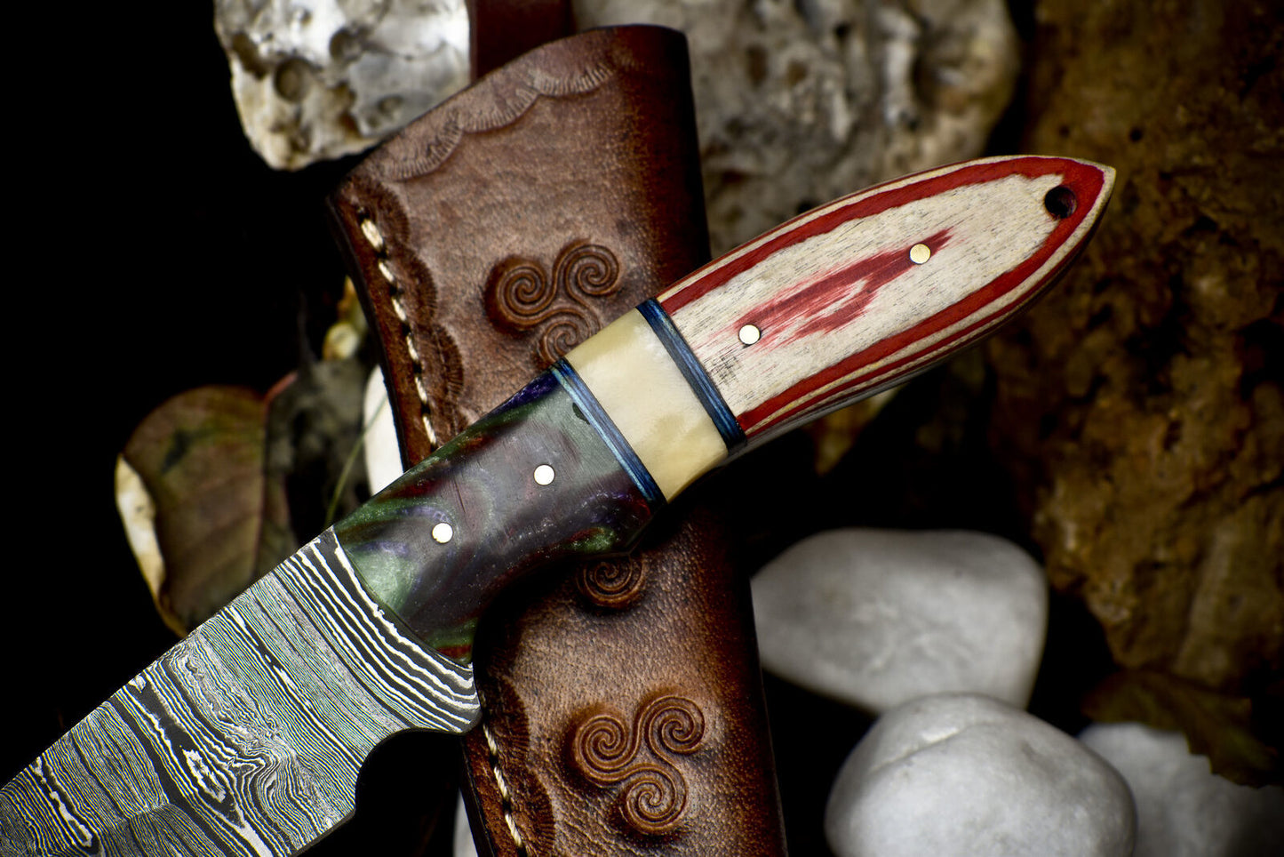 Twist Damascus Skinner Knife Bone and Wood Handle Micarta Bolster Sports Blade