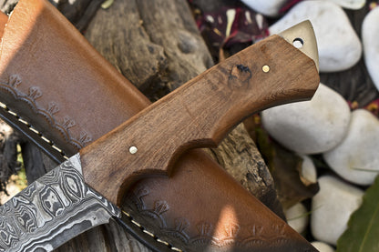 Twist Damascus Hunting Skinner Knife with Walnut Wood Handle – Custom Forged Survival Blade