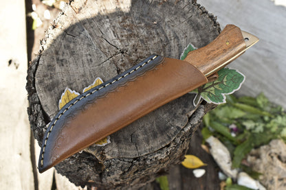 Twist Damascus Hunting Skinner Knife with Walnut Wood Handle – Custom Forged Survival Blade