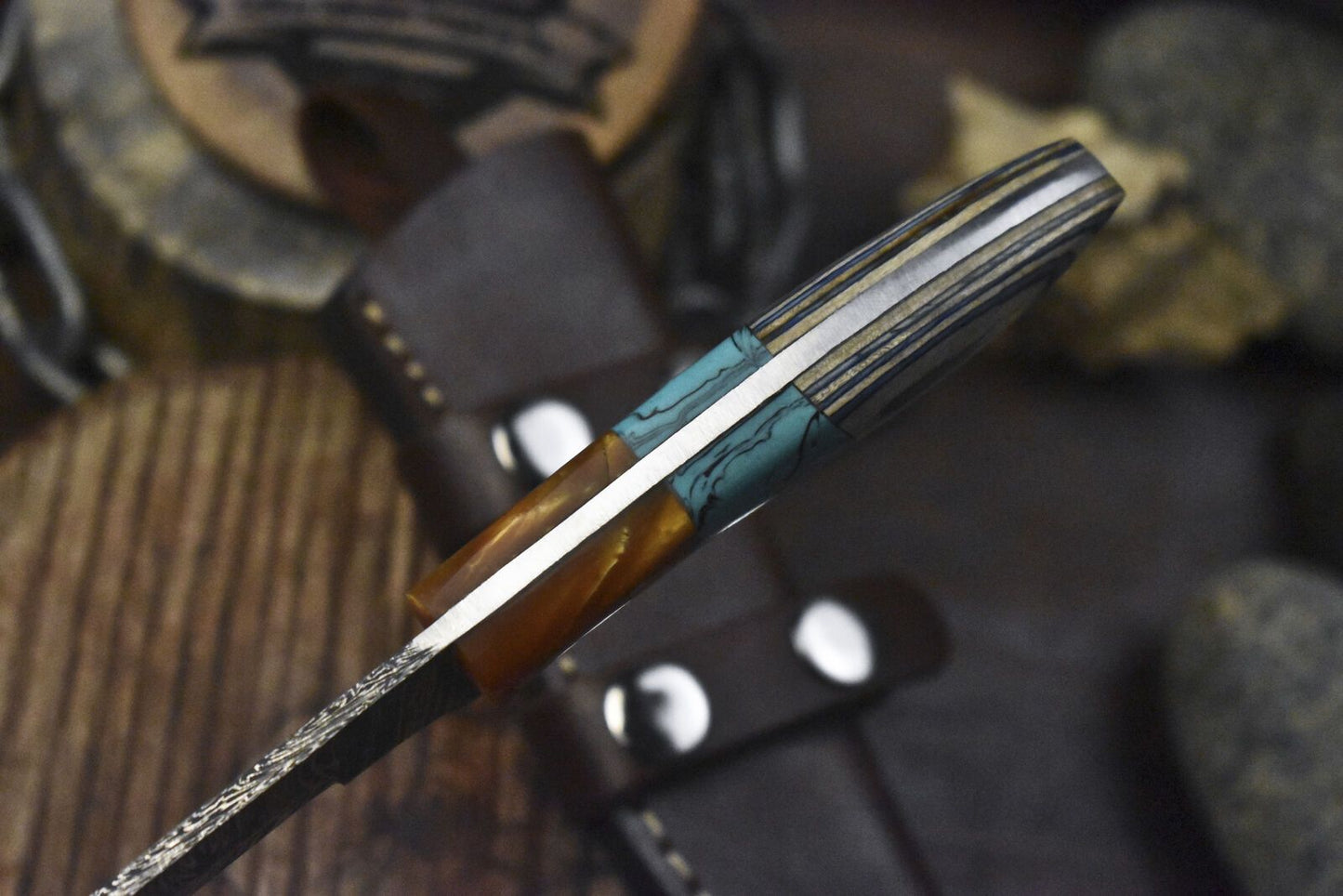 Twist Damascus Skinner Knife with Mixed Material Handle Custom Tactical Blade