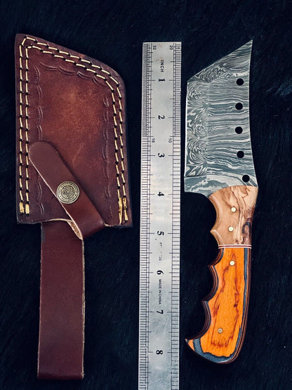 9" Tanto Bowie Knife – Twist Damascus Steel Blade & Camel Bone Handle