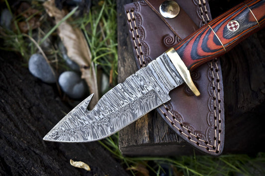 8 Inch Forged Damascus Skinner Knife with Gut Hook Twist Pattern and Hard Wood Handle for Hunting