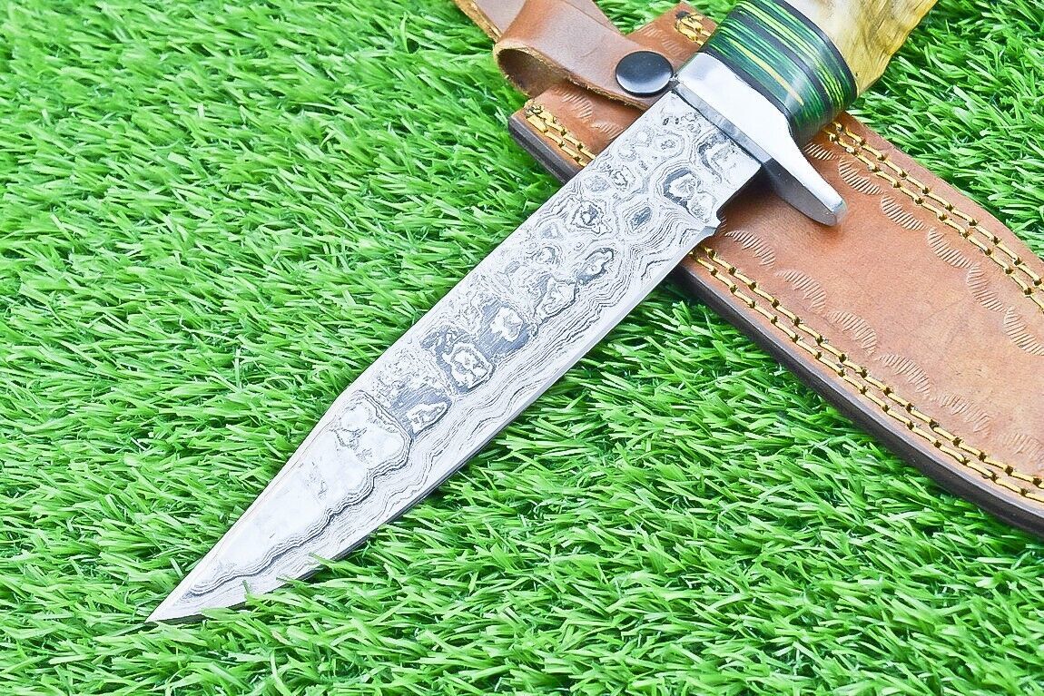 Damascus Steel Bowie Knife with Ram Horn and Wood Handle