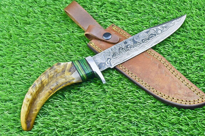 Damascus Steel Bowie Knife with Ram Horn and Wood Handle