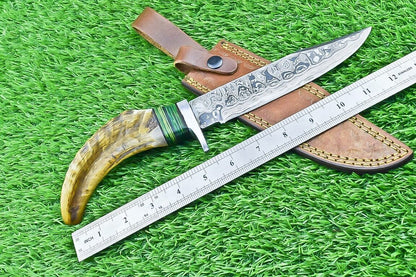 Damascus Steel Bowie Knife with Ram Horn and Wood Handle