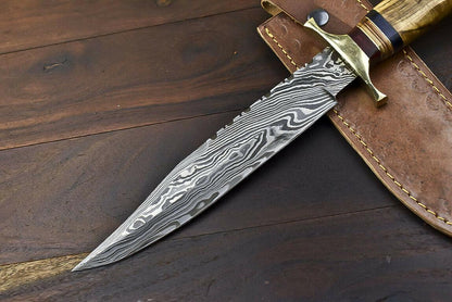 14.5" Damascus Bowie Knife | Walnut Wood Trailing Point