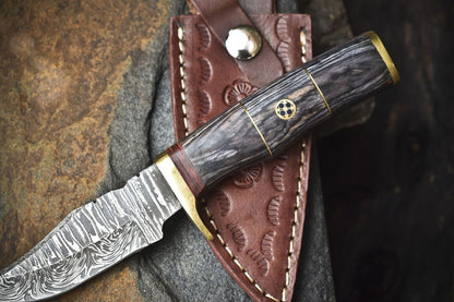 Hand Forged Twist Damascus Skinner Knife with Hardwood Handle – Custom Hunting Knife