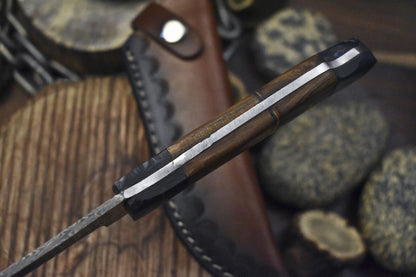 Twist Pattern Damascus Skinner Knife with Walnut Wood Handle – Custom Handmade Hunting Blade