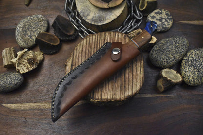 Twist Pattern Damascus Skinner Knife with Walnut Wood Handle – Custom Handmade Hunting Blade