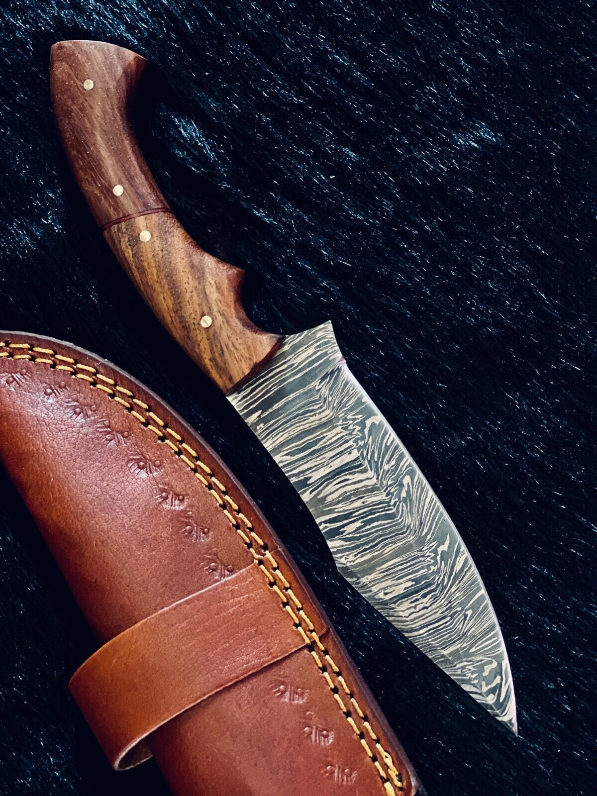 Heritage Forge 9.5 Inch Damascus Skinner Knife with Camel Bone and Wood Handle