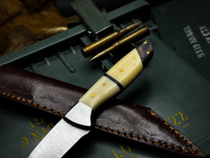 Handmade Damascus Steel Hunting Kitchen Chef Knife – Bone Handle with Leather Sheath