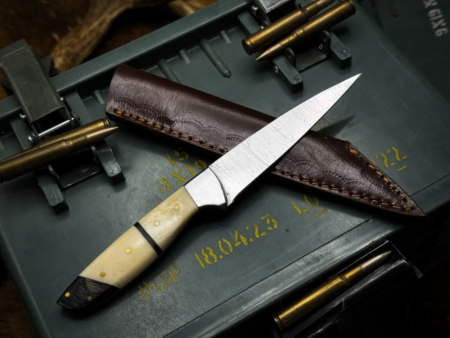 Handmade Damascus Steel Hunting Kitchen Chef Knife – Bone Handle with Leather Sheath