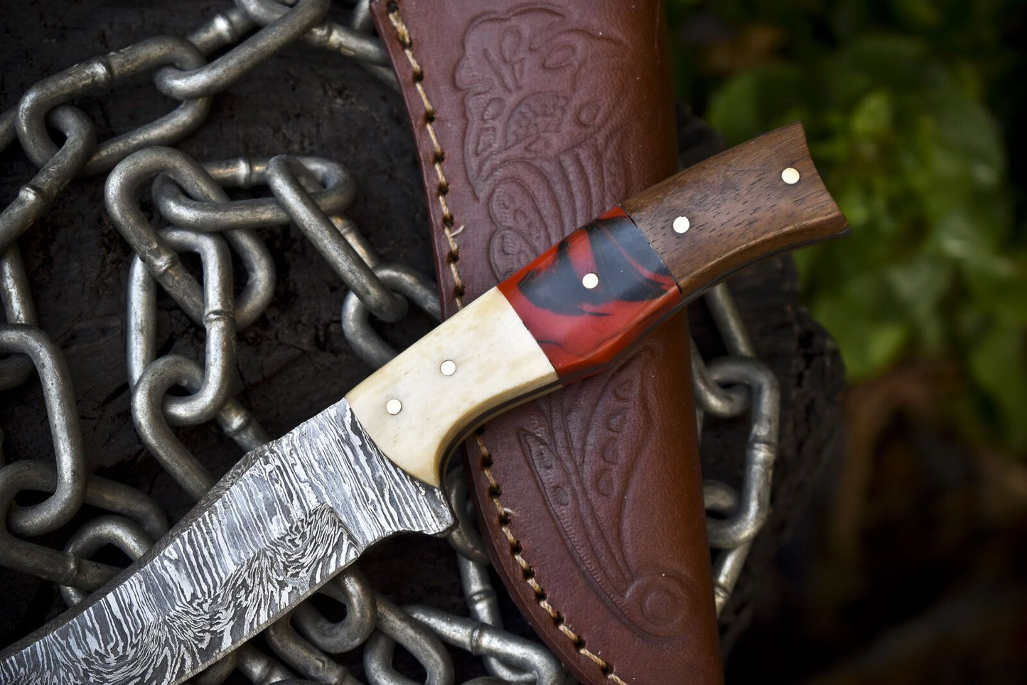 Forged Twist Damascus Skinner Knife with Mixed Material Handle – 8" EDC Hunting Knife Veterans Gift