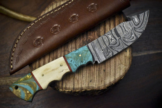Custom Twist Damascus Skinner Knife with Gut Hook Mixed Handle for Fishing and Hunting