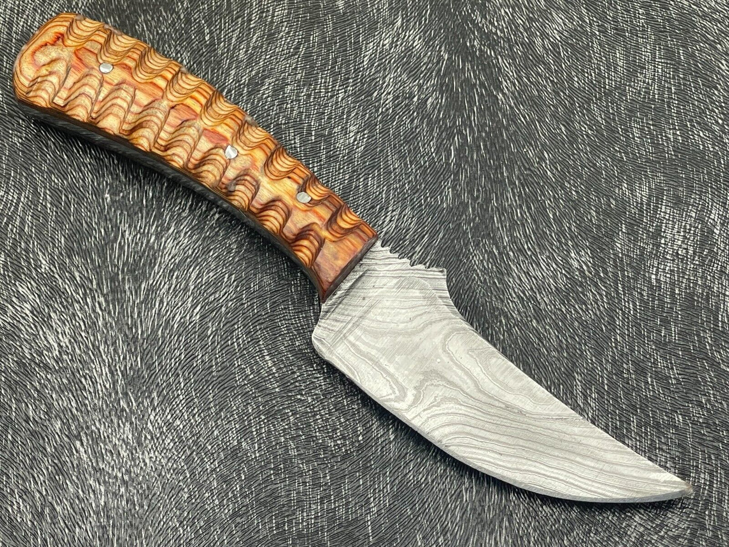 7 Inch Handmade Damascus Steel Bowie Knife with Hardwood Handle