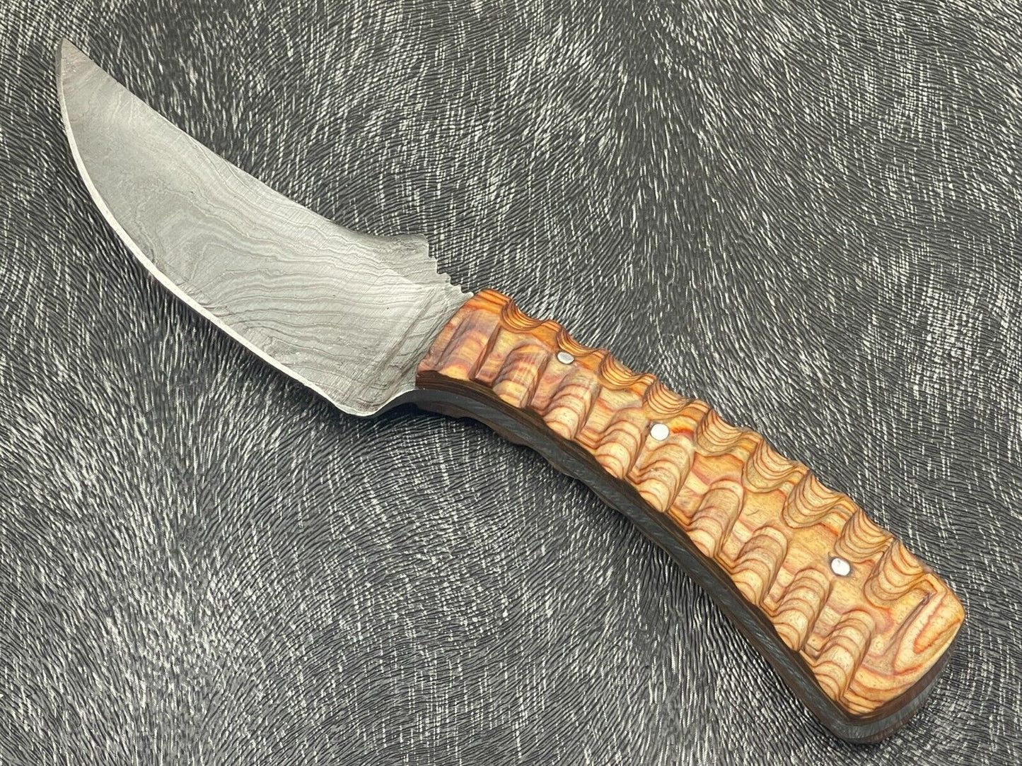 7 Inch Handmade Damascus Steel Bowie Knife with Hardwood Handle