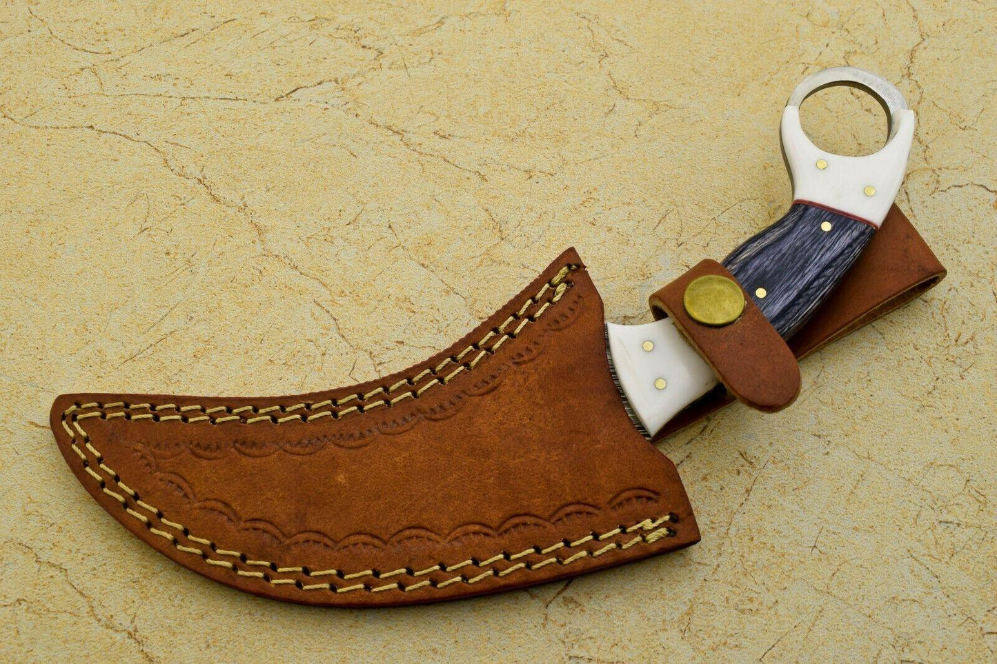 Handmade Best Karambit Twist Karambit Damascus Steel Hunting Knife With Wood and Resin Handle