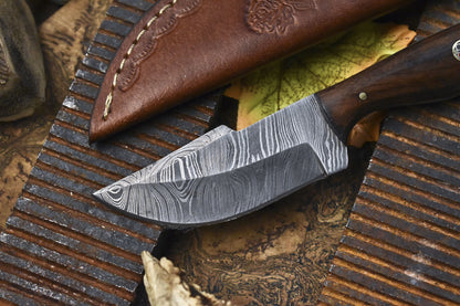 Hot Item 6 Inch Skinner Knife Twist Damascus Bone Handle Brass Guard w/ Leather Sheath
