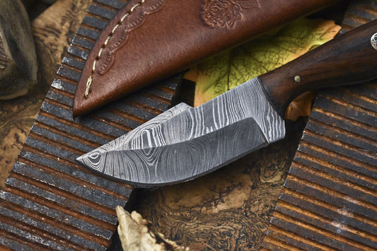 Hot Item 6 Inch Skinner Knife Twist Damascus Bone Handle Brass Guard w/ Leather Sheath