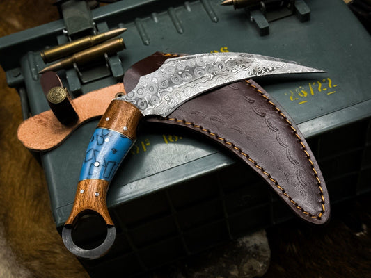 Best Karambit Knife 8" Handmade Damascus Karambit Knife With Wood Handle
