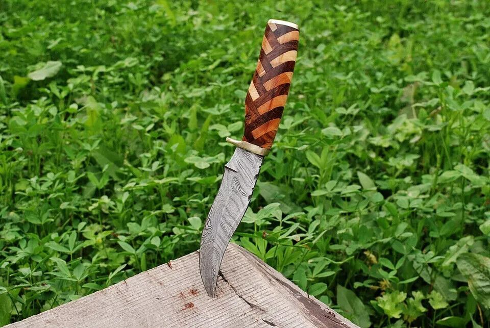 Custom Handmade Damascus Steel Hunting Knife | Wood Handle | Fixed Blade Skinner Knife with Sheath