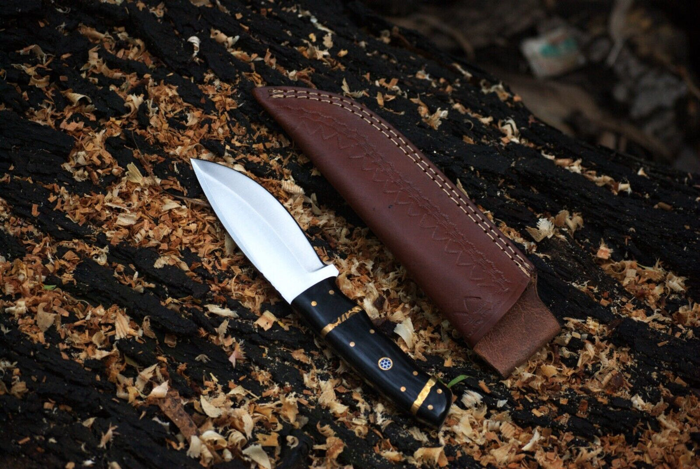 9″ Handmade Skinner Knife – 5″ Stainless Steel Blade with 4″ Bull Horn Handle & Leather Sheath