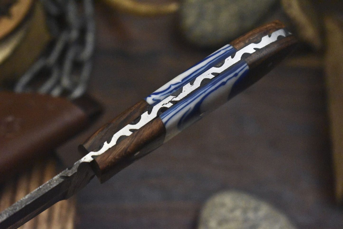 Twist Damascus Skinner Knife with Corain Handle and Wooden Bolster Tactical Hunter