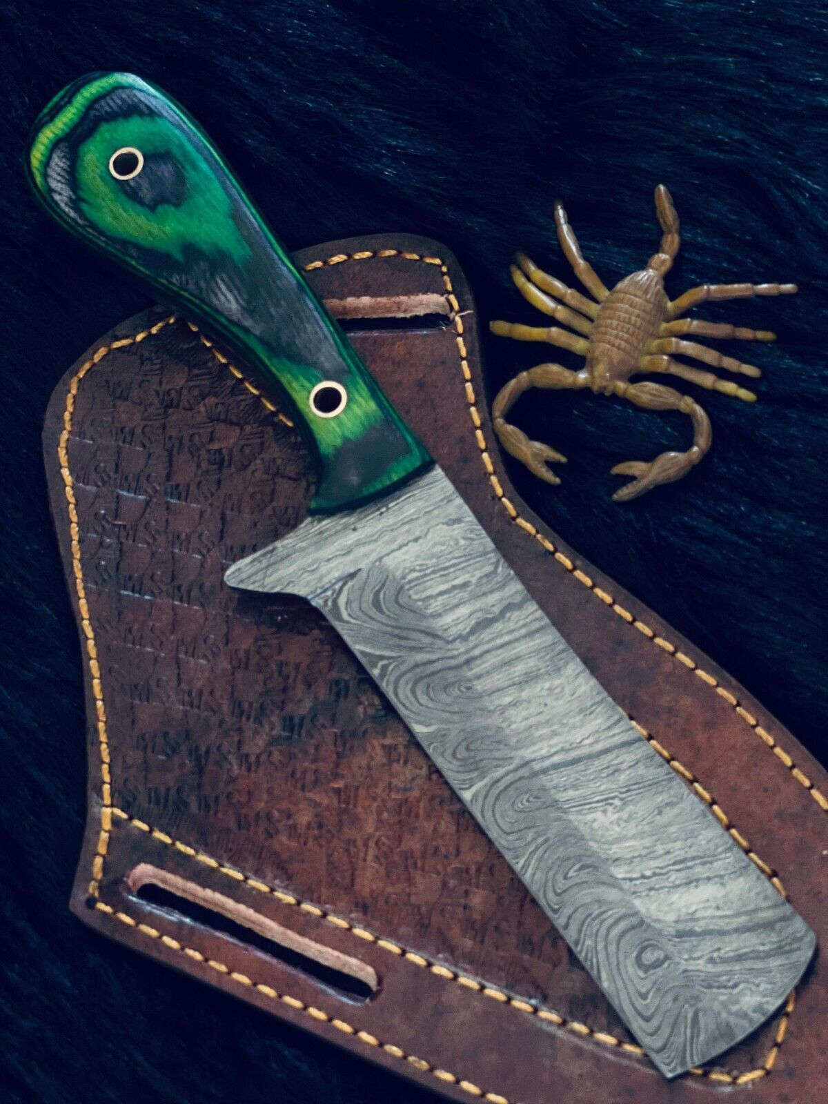 9" Damascus Bowie Knife – Camel Bone & Wood Handle