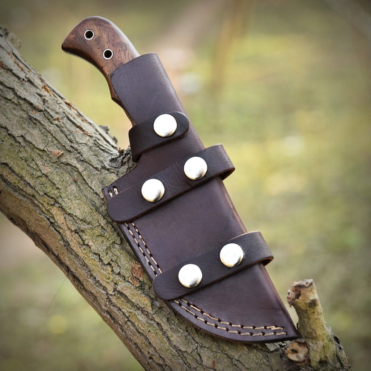 High Carbon Damascus Steel Tracker Knife – Full Tang Outdoor Survival Tool with Leather Sheath