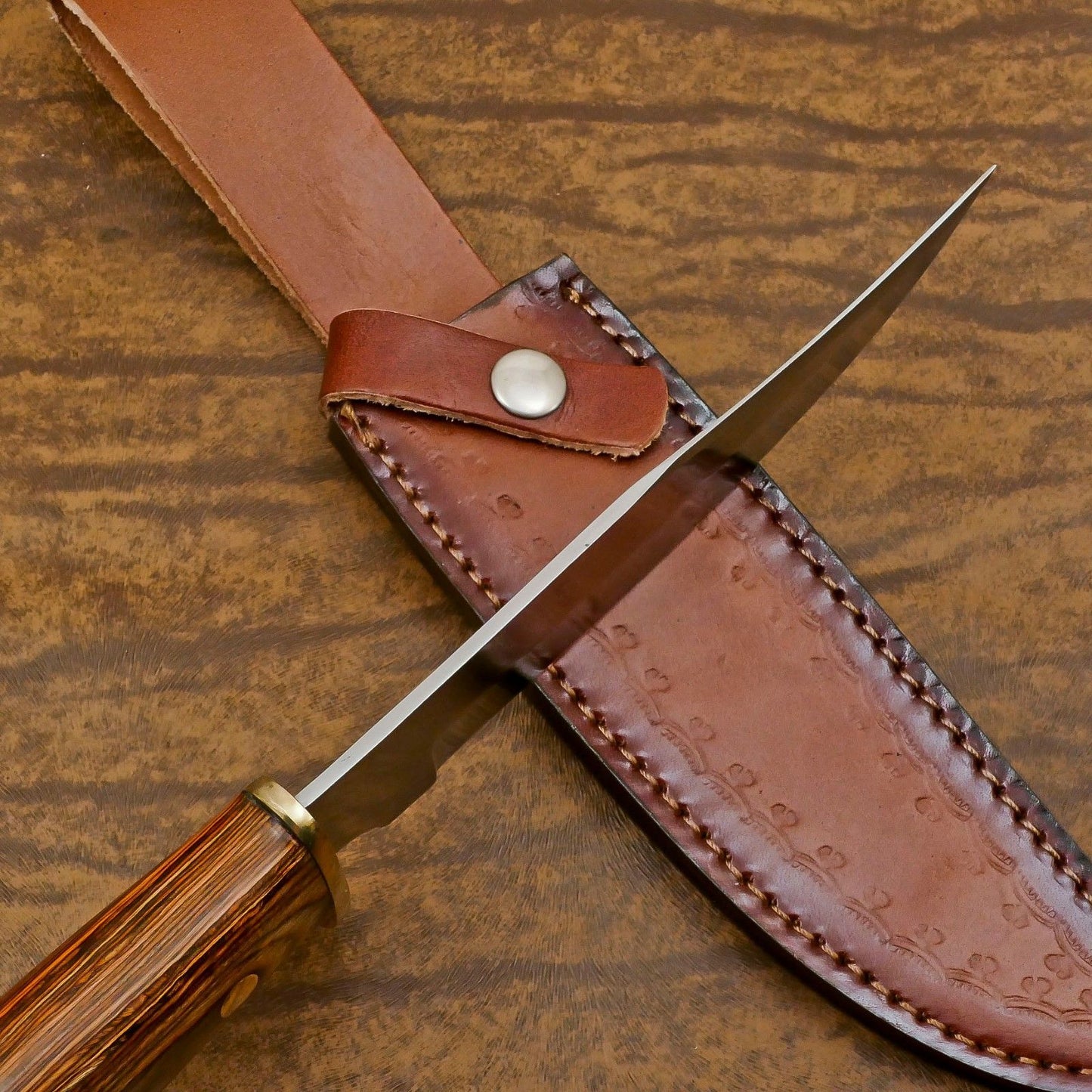 Custom Handmade D2 Steel Blade Hunting Bowie Camping Knife