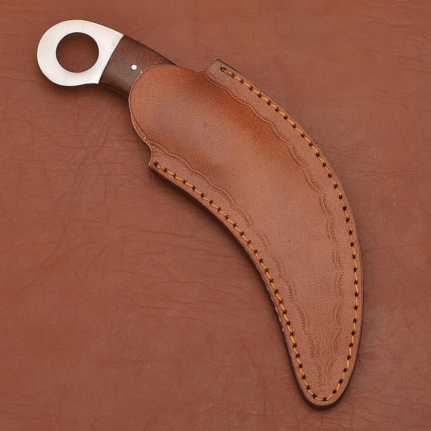 Custom Damascus Karambit Full Tang Karambit Damascus Steel Hunting Knife with Wood Handle