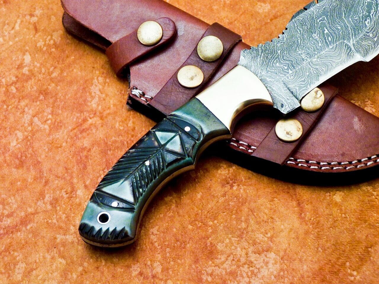 10" Full Tang Damascus Bowie Knife – Camel Bone Handle & Brass Bolster